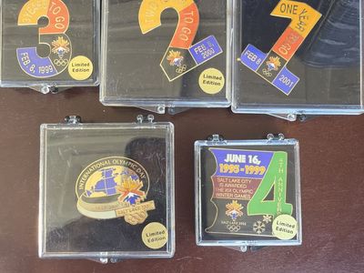 Limited Edition Salt Lake 2002 Winter Olympics Countdown & Commemorative Pins (Set of 5)