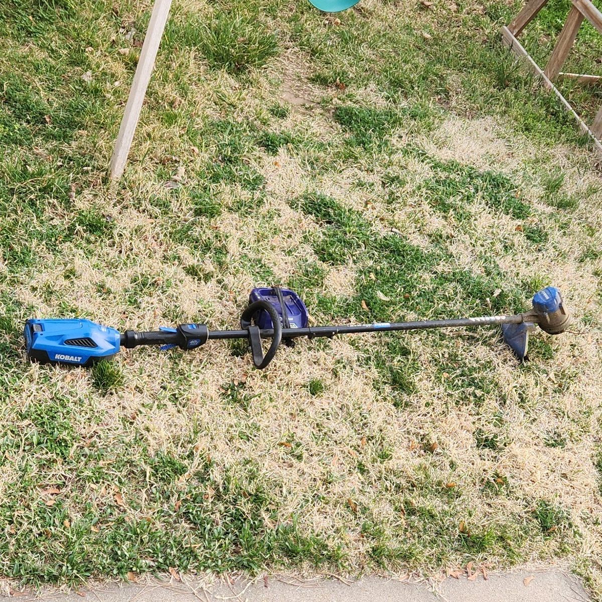 kobalt 40v weedeater with charger