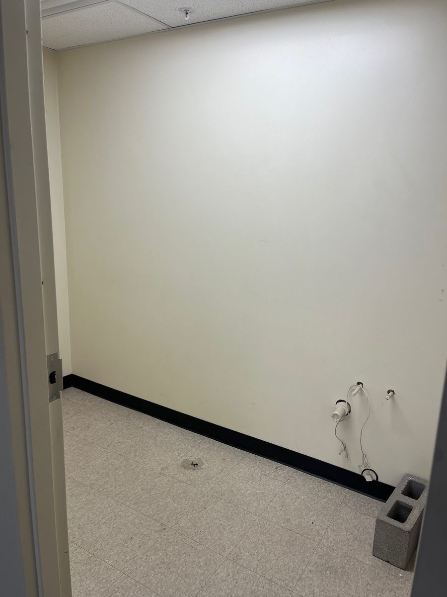 Main image 6
