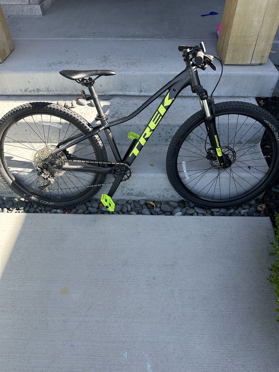 2022 Trek Marlin 6 (XS)