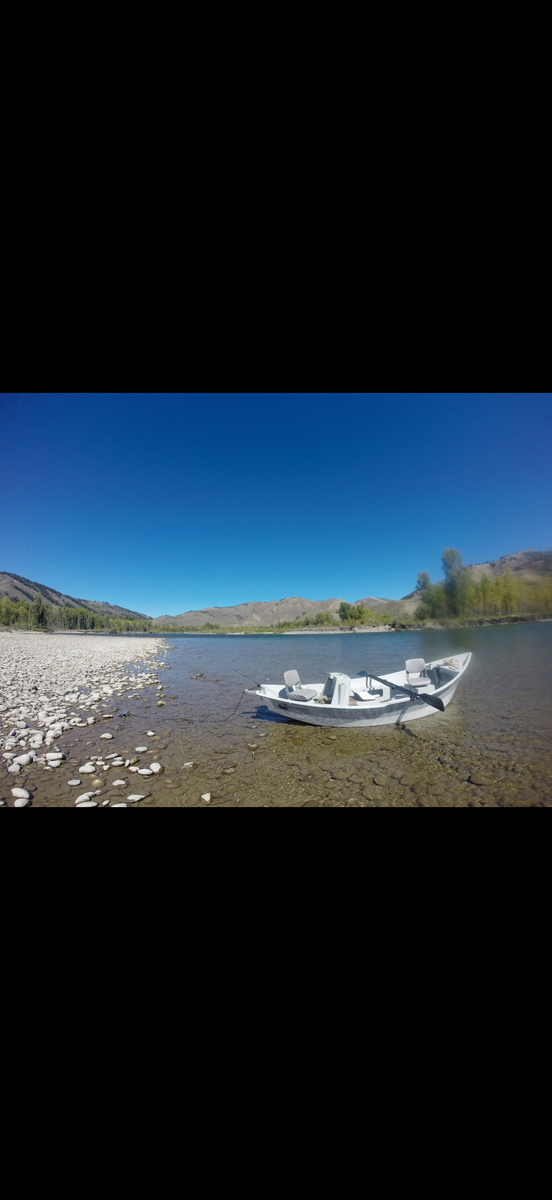 Like New 2001 Clackacraft 16wf