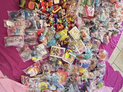 Old Mcdonalds Toys LOT