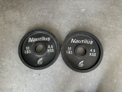 2 Nautilus 10lb Plates