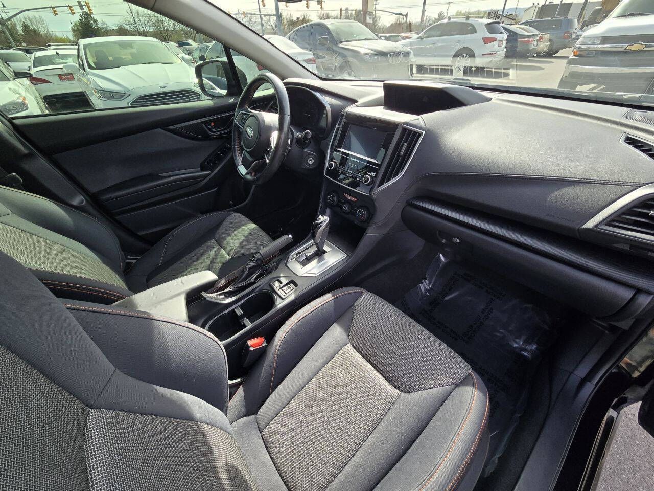 Main image 9