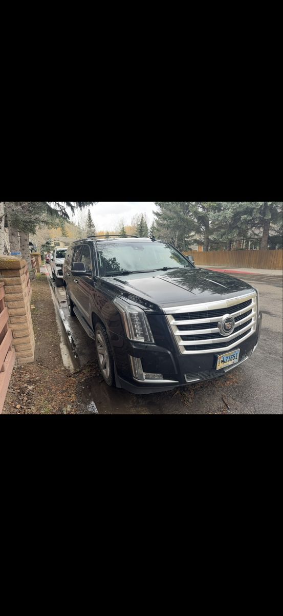 2018 CADILLAC ESCALADE ESV Premium
