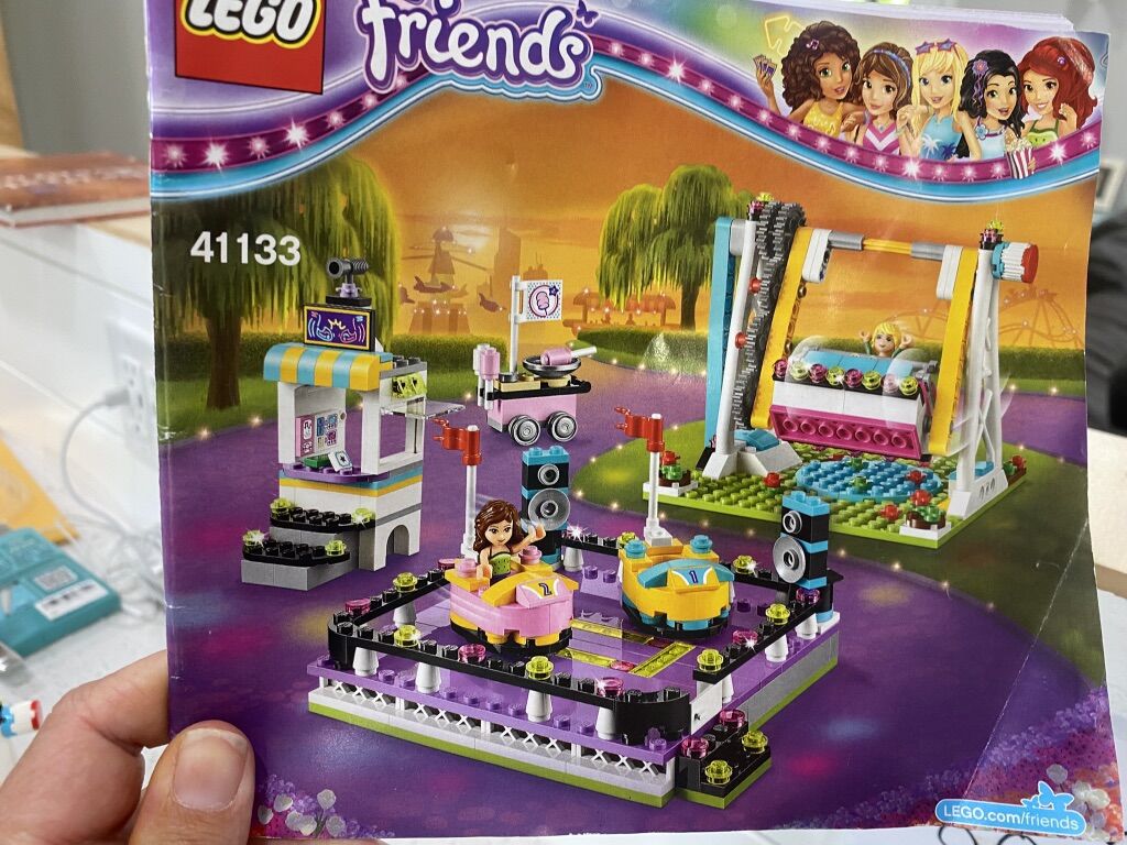 Lego Friends Amusement Bumper Cars 41133