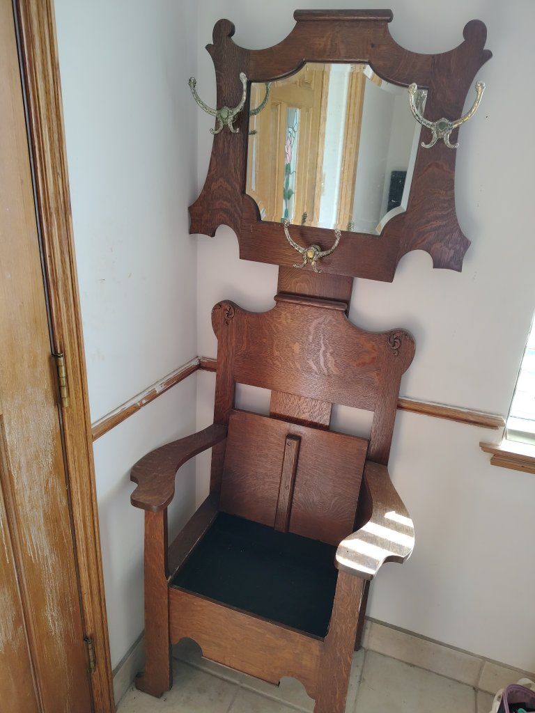 Antique Quarter-Sawn Oak Hall Tree with Storage Bench and Mirror