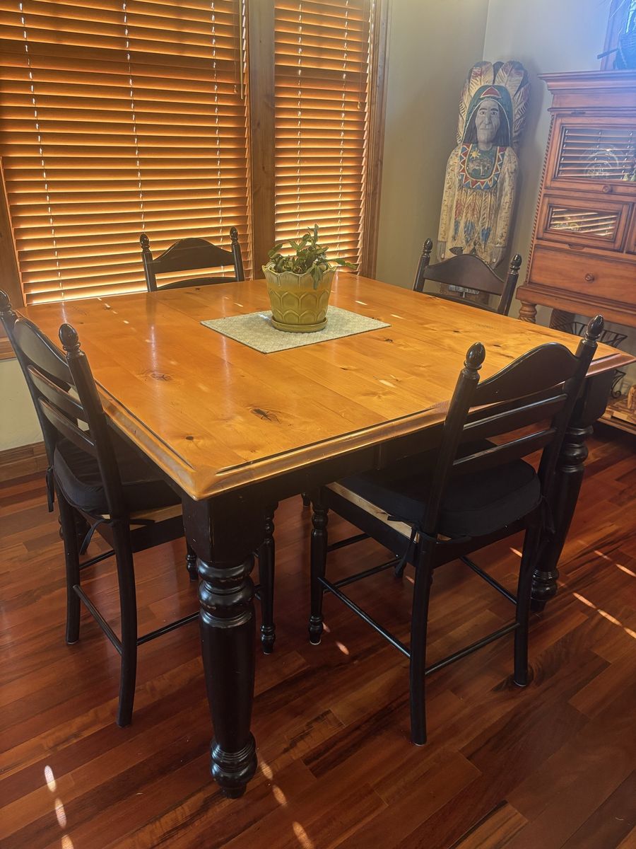 Solid Wood Dining Table with 4 Chairs - Two-Tone Finish, Traditional Style