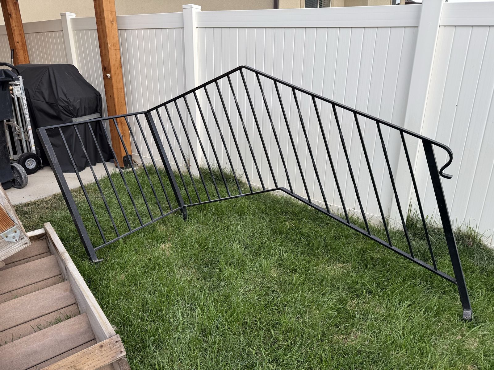Free outdoor railing