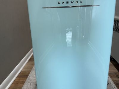 Retro Mini Refrigerator in Mint Green with Freezer - 3.2cu. ft