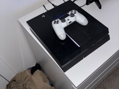 PS4