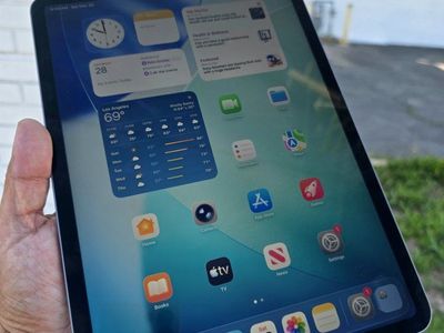 ipad pro 11" 1TB 1000 GB Wifi with latest IOS 26.4