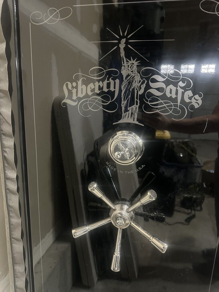 Liberty Safes Lincoln 25