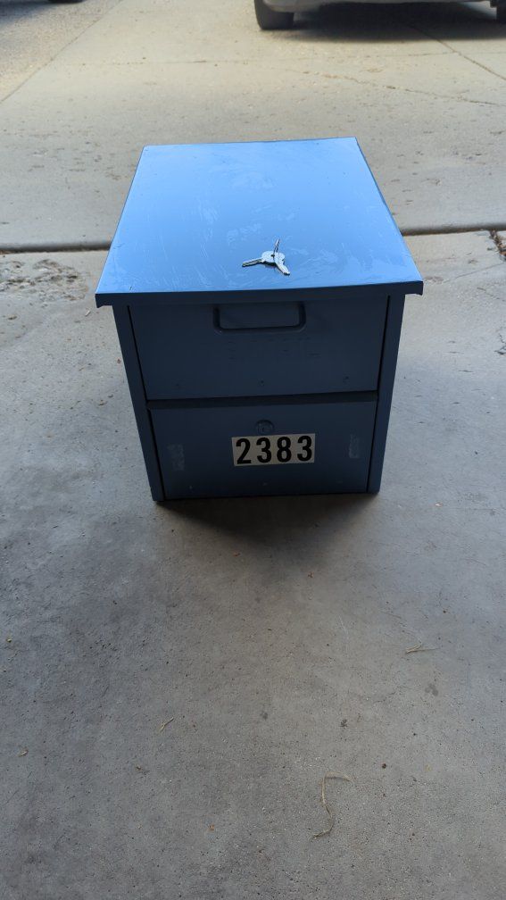 Heavy-Duty Locking Security Mailbox / Parcel Drop Box (with Keys) – Blue