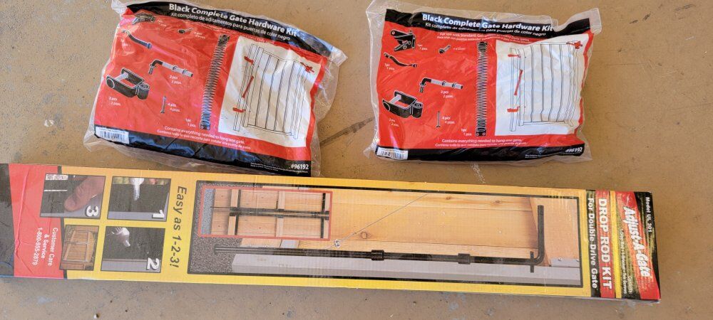 Double drive gate hardware