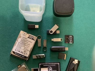 Lot of USB Flash Drives, WD Scorpio Black 320GB HDD, SD Cards, USB Card & More.