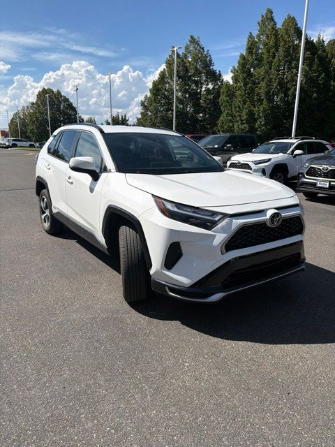 2025 Toyota RAV4 Plug-in Hybrid SE