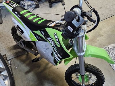 Razor SX500 New batteries come with charger and lights and horn. $425 Firm