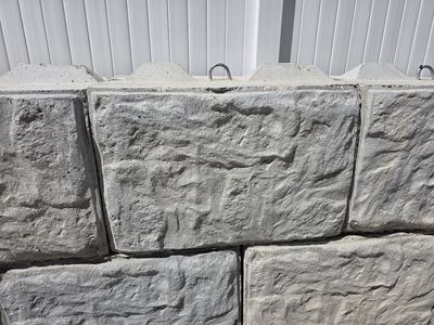 FREE LANDSCAPE / Retaining WALL CONCRETE BLOCKS