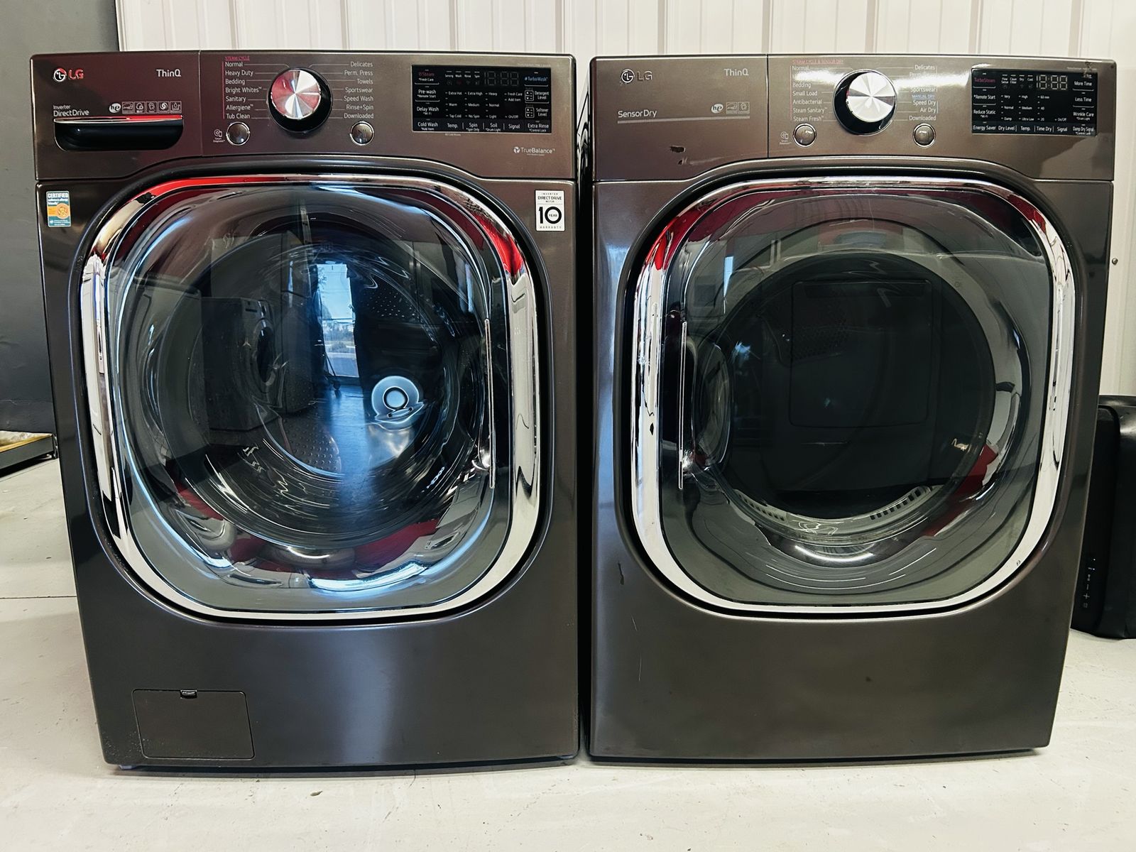 Lg ThinQ Steam Electric Front Load Set