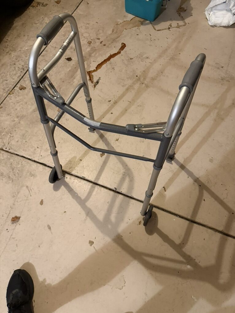 Walker With Skid Feet