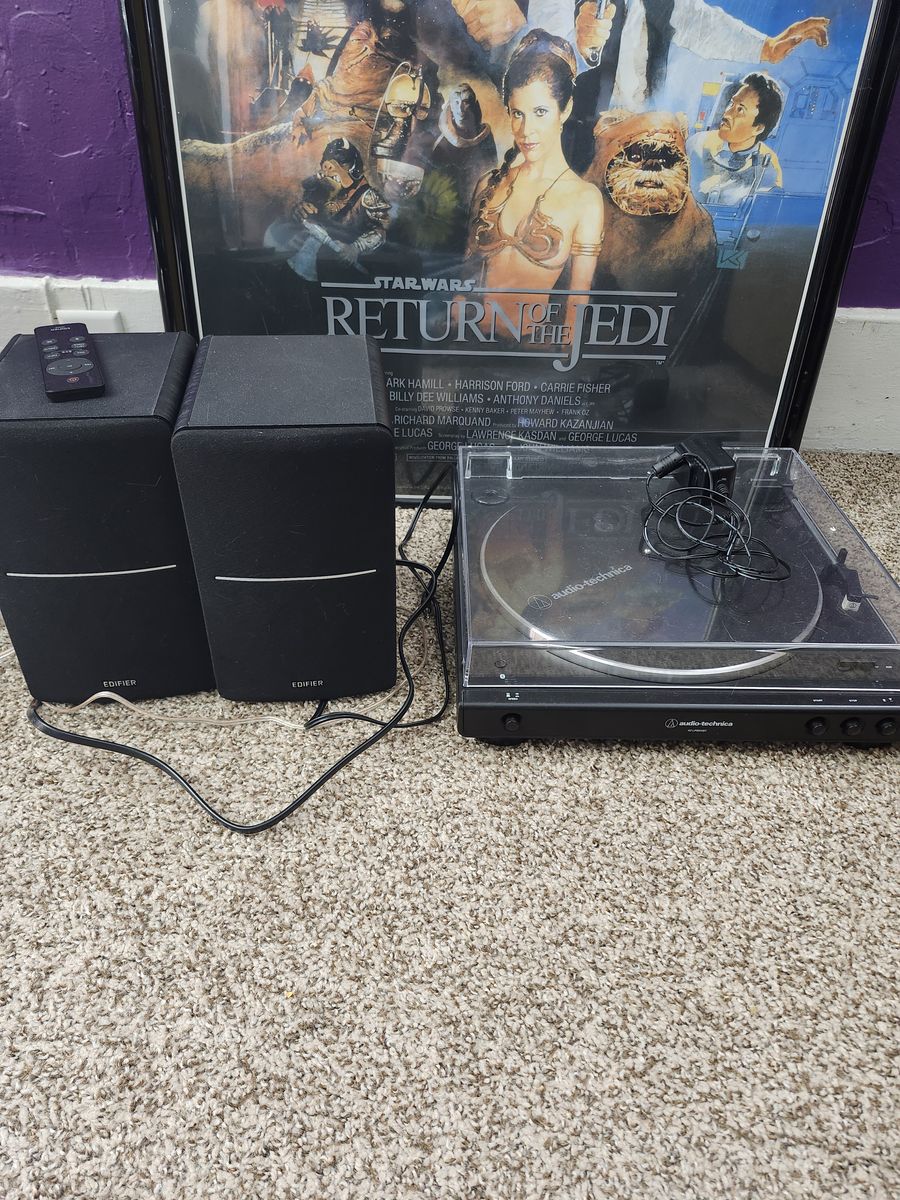 Audio-Technica Belt Drive Turntable & Edifier Speakers