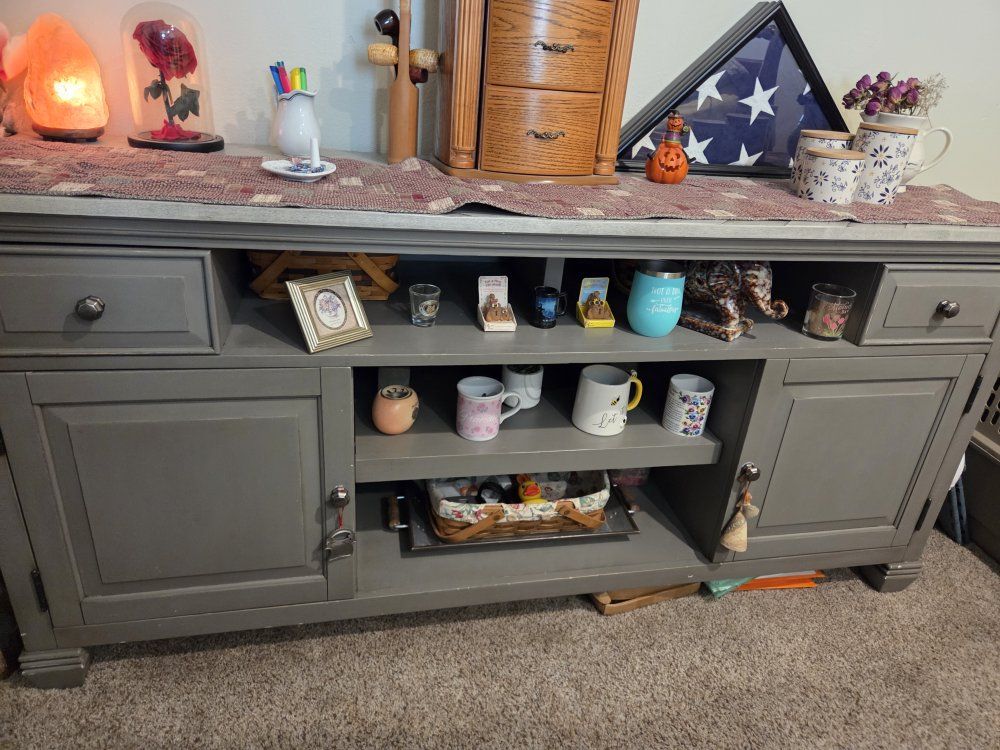 Entertainment stand