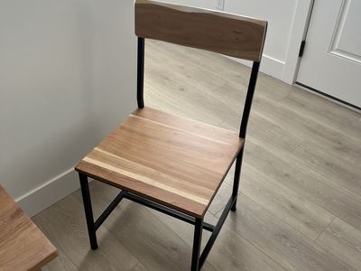 Kitchen Table & Chairs