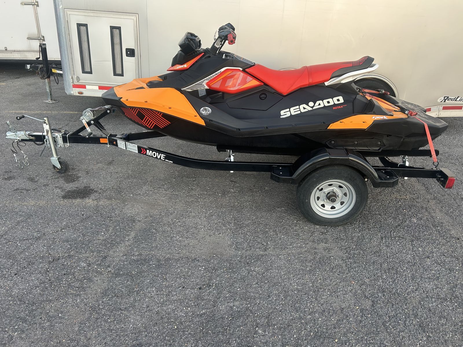 2019 Sea-Doo Spark Trixx 3-up- only 19 hours/ Bluetooth Audio includes trailer