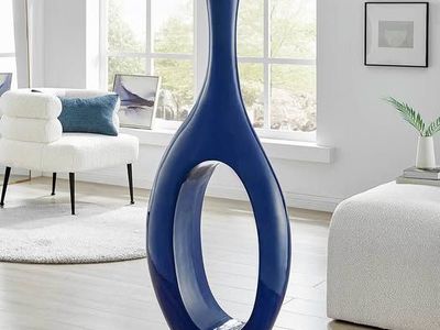 Finesse Decor Trombone Vase Abstract and Stylish