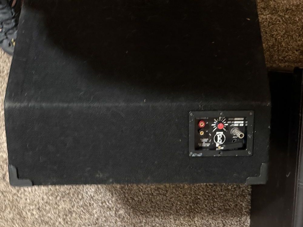 Main image 3