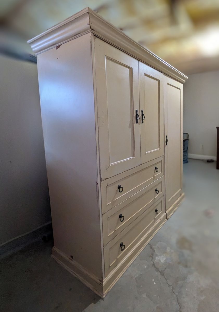 Armoire
