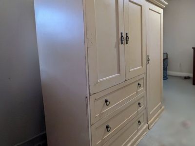 Armoire