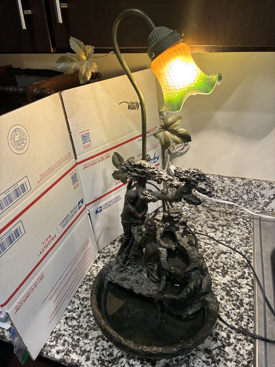 1997 Fountain Lamp Children By Crosa