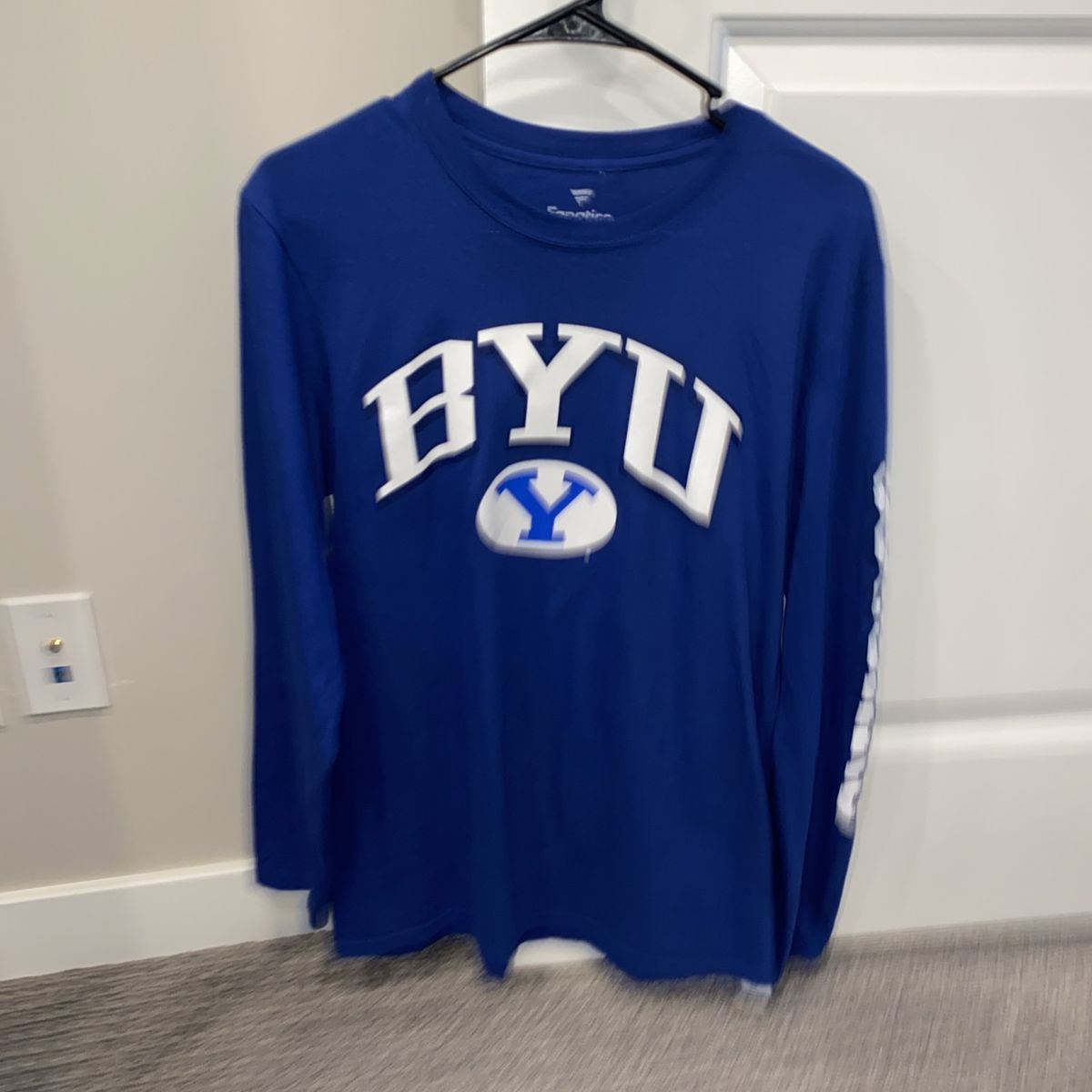 Men’s Fanatics BYU Cougars Tee - size Medium