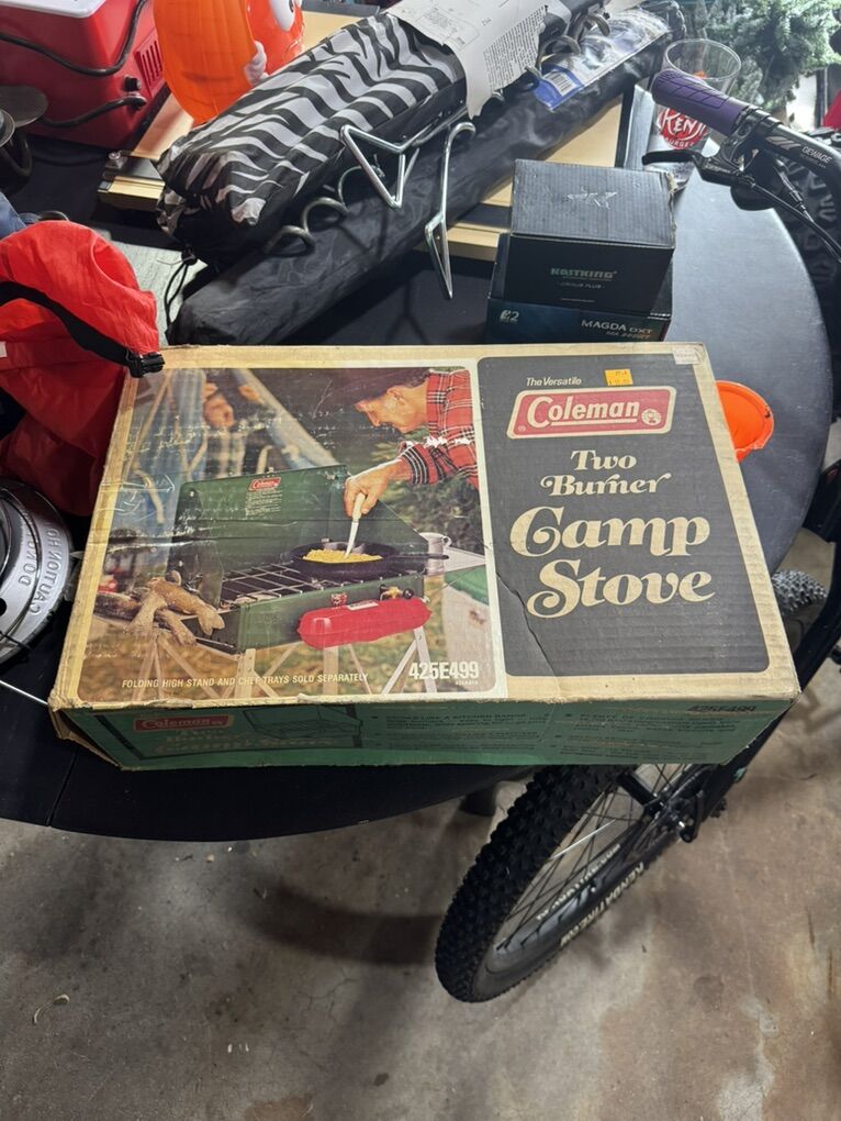 Vintage Colman White Gas Stove