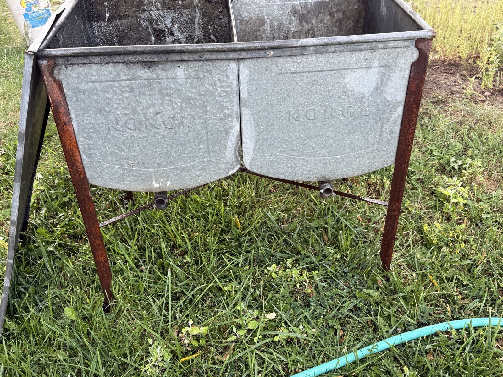Vintage Norge Galvanized Double Wash tub