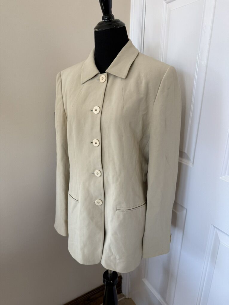 DKNY Beige Women's Size 6 Donna Karan