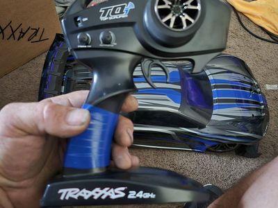 Remote control car traxxas xo-1