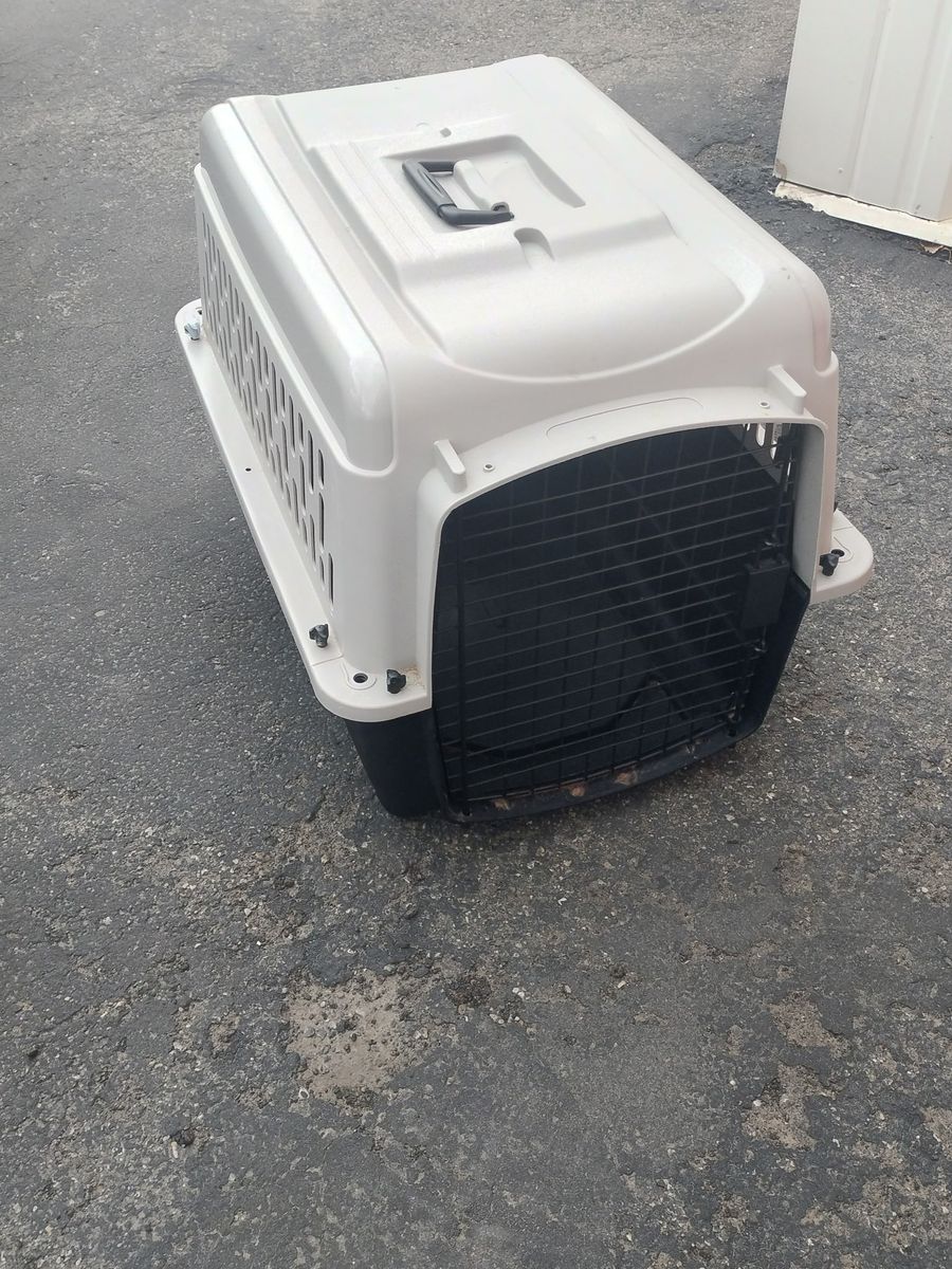 Crates  Carriers