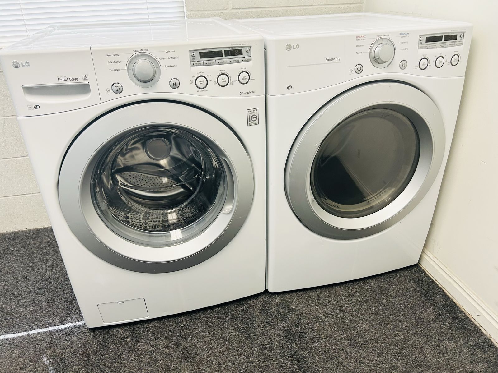 LG washer and dryer set 