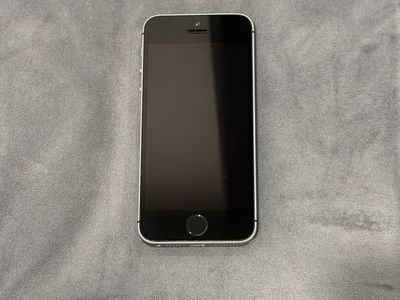 Apple iPhone SE - Unlocked