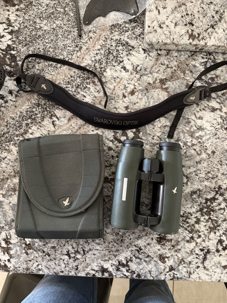 Swarovski el 10x42 with case
