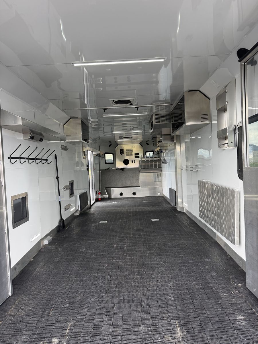 Main image 12