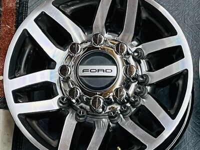 Ford F-250 18" Wheels