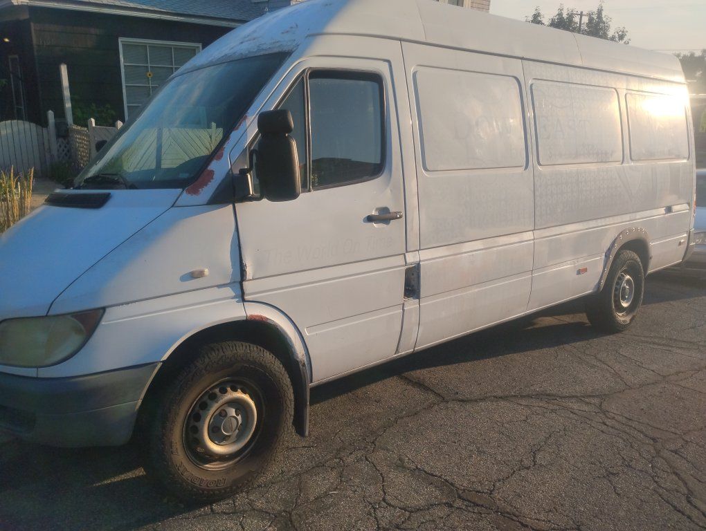 Freightliner Sprinter Cargo High Roof Van - White