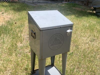 Vintage Coors Light rolling cooler