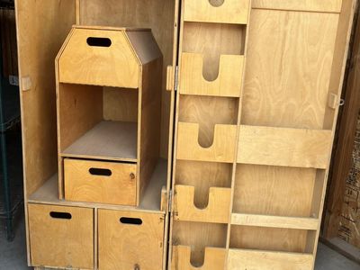Custom Wooden Equestrian Tack Locker Trunk Cabinet with Storage Drawers & Saddle Rack