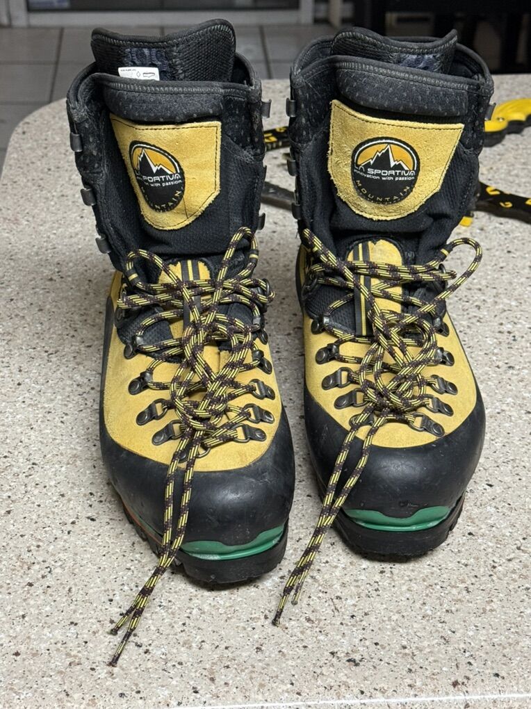 La Sportiva Nepal Evo Mountaineering Boot Size 41