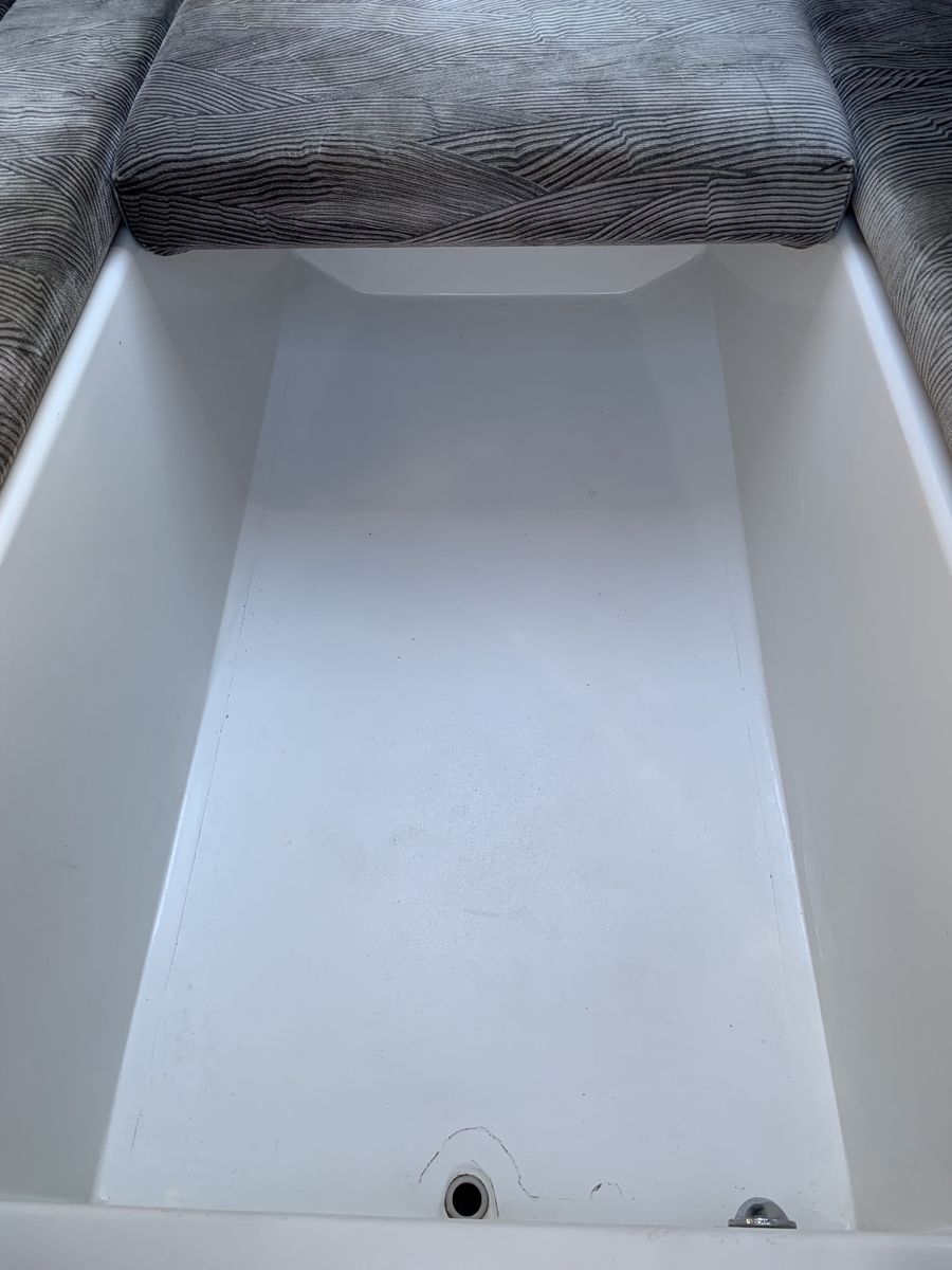 Main image 10